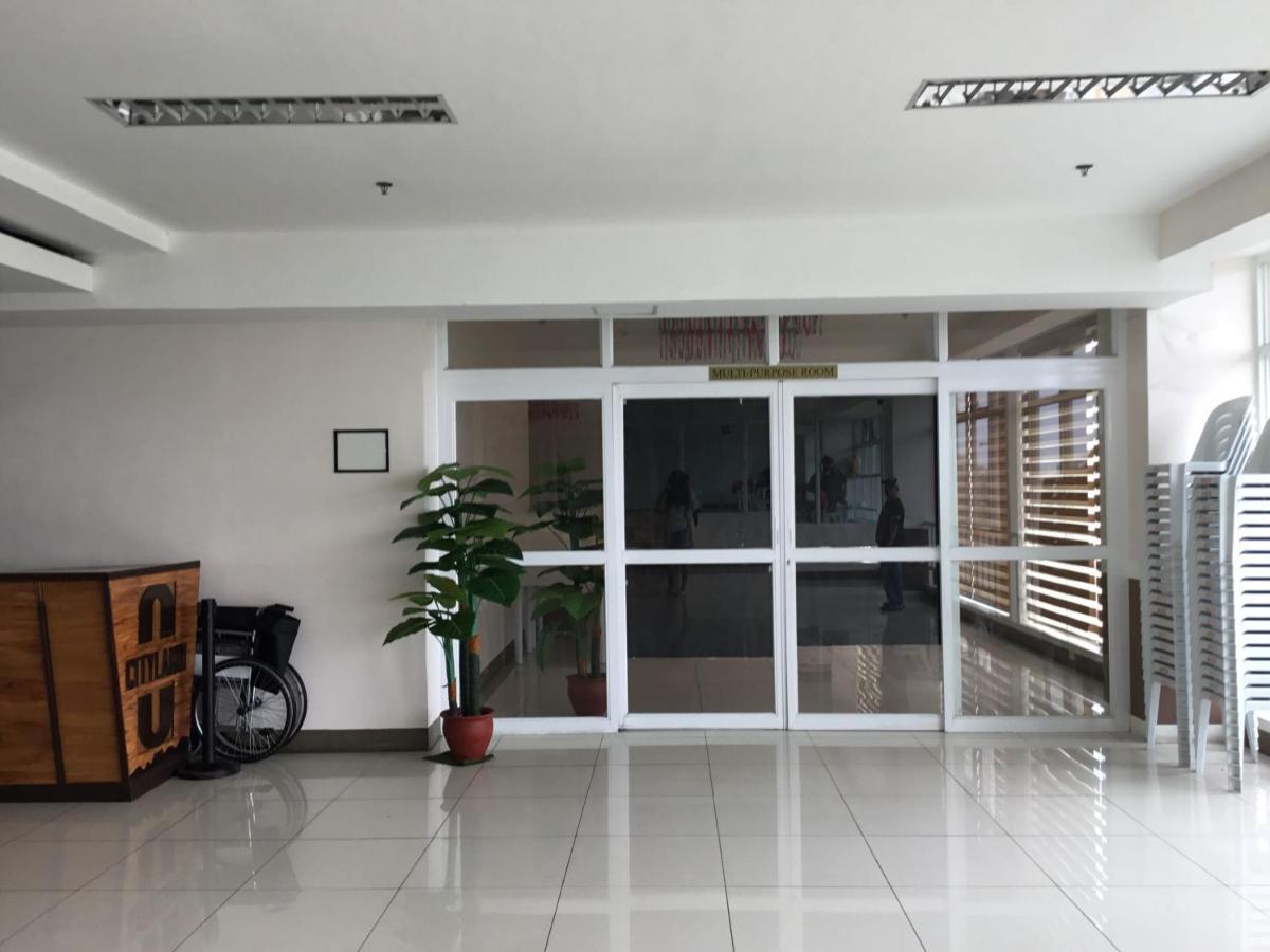 Condo With Free Swimming Pool & Viewing Deck Tagaytay City Ngoại thất bức ảnh