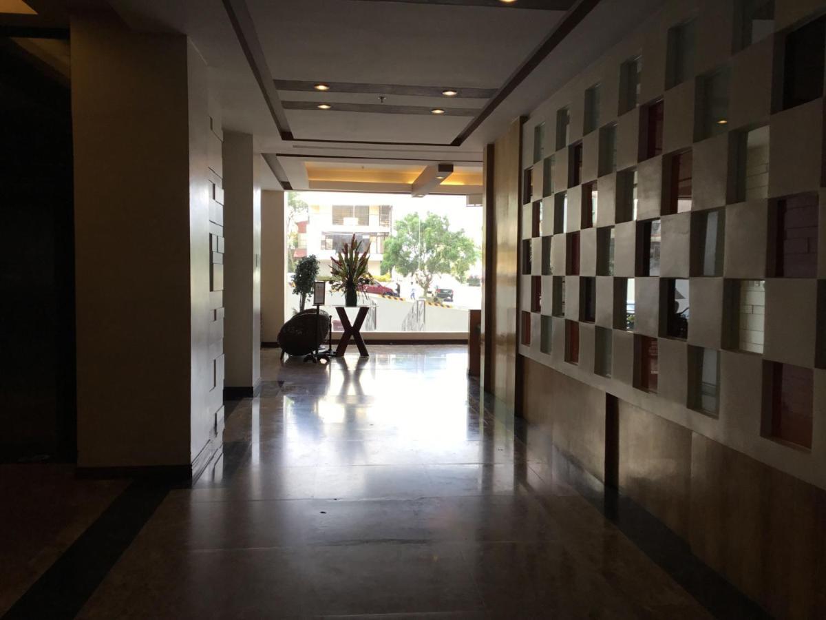 Condo With Free Swimming Pool & Viewing Deck Tagaytay City Ngoại thất bức ảnh