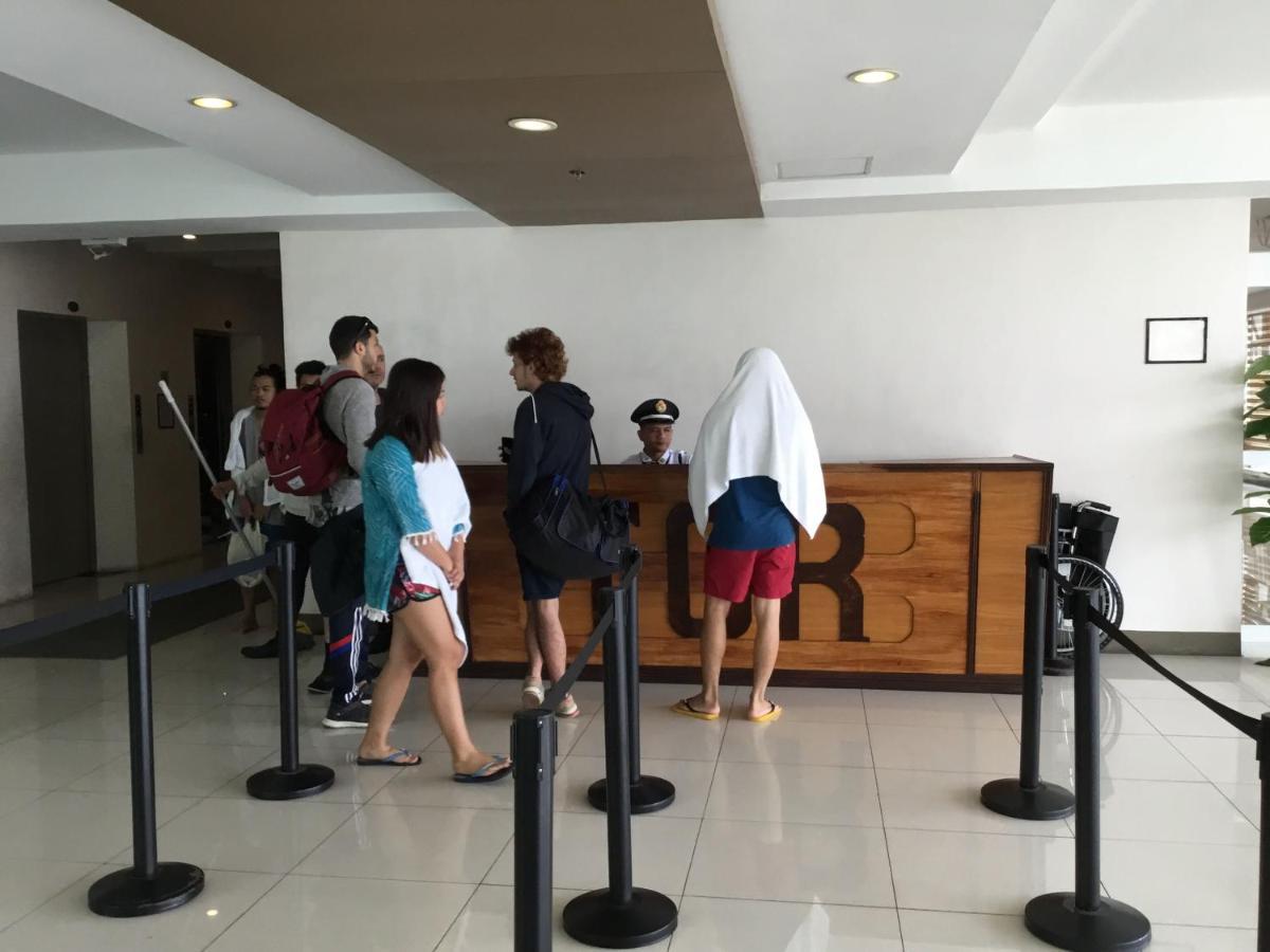Condo With Free Swimming Pool & Viewing Deck Tagaytay City Ngoại thất bức ảnh