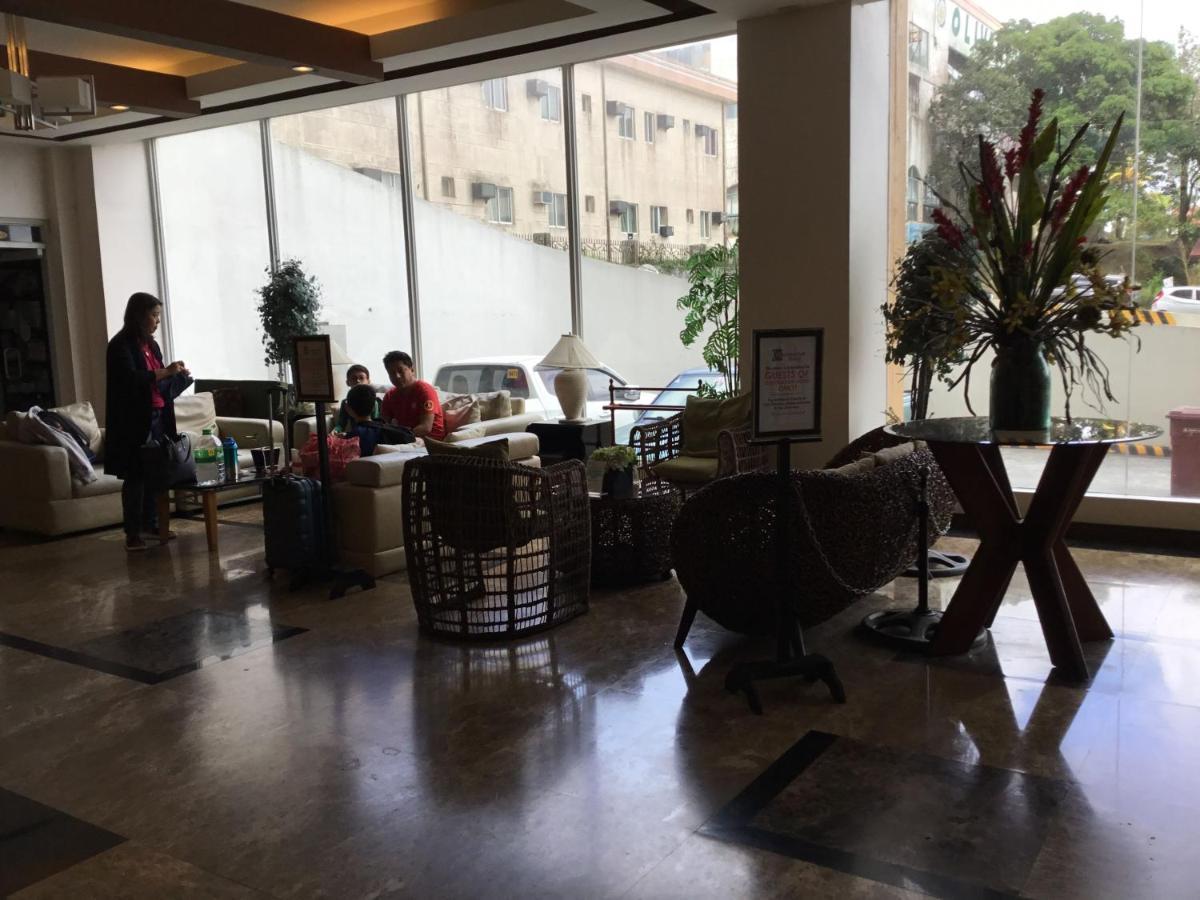 Condo With Free Swimming Pool & Viewing Deck Tagaytay City Ngoại thất bức ảnh