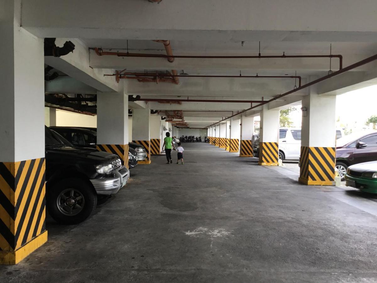 Condo With Free Swimming Pool & Viewing Deck Tagaytay City Ngoại thất bức ảnh