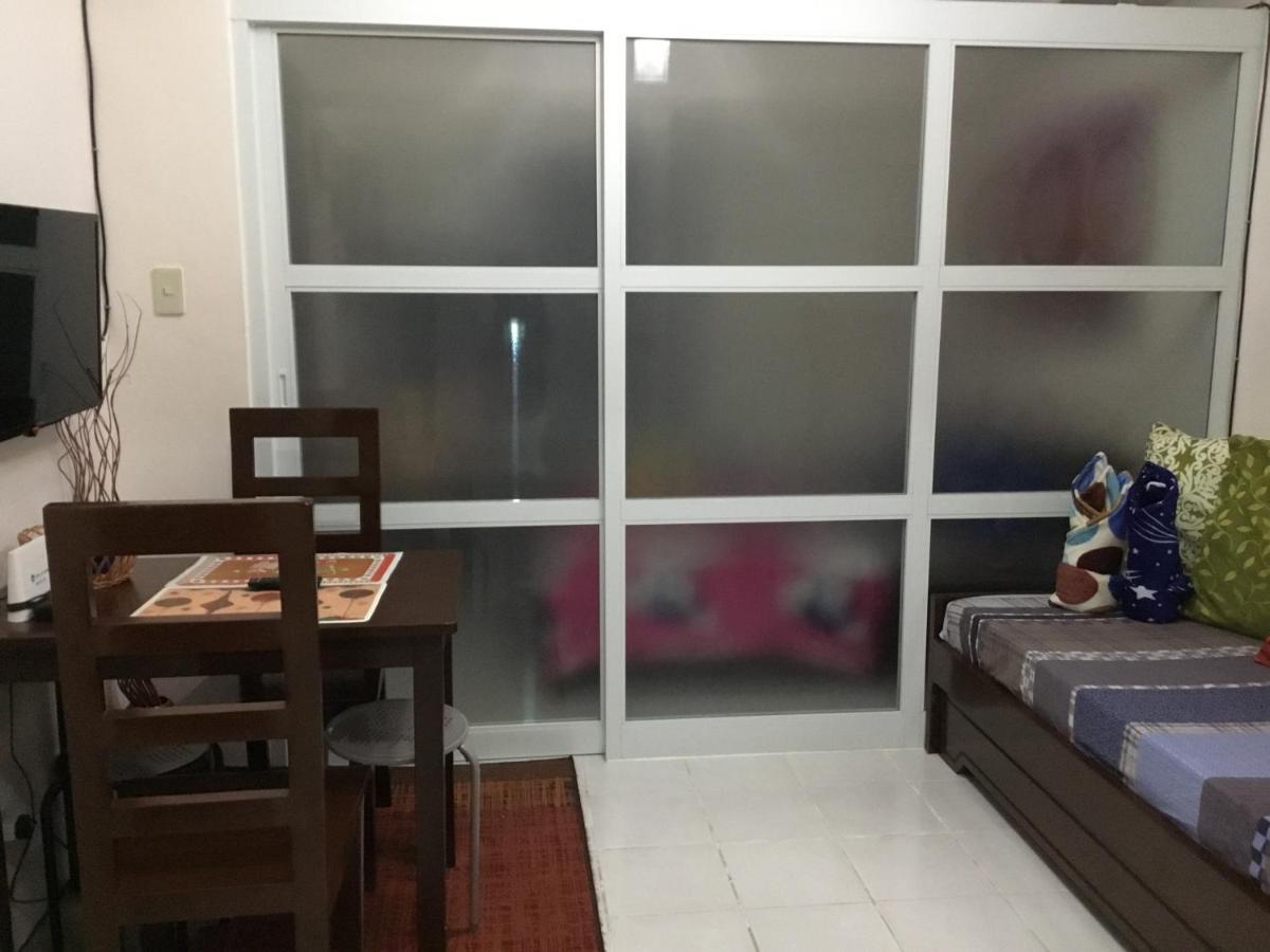 Condo With Free Swimming Pool & Viewing Deck Tagaytay City Ngoại thất bức ảnh