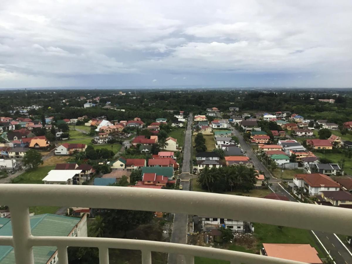 Condo With Free Swimming Pool & Viewing Deck Tagaytay City Ngoại thất bức ảnh
