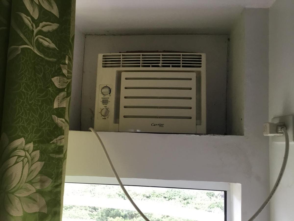 Condo With Free Swimming Pool & Viewing Deck Tagaytay City Ngoại thất bức ảnh
