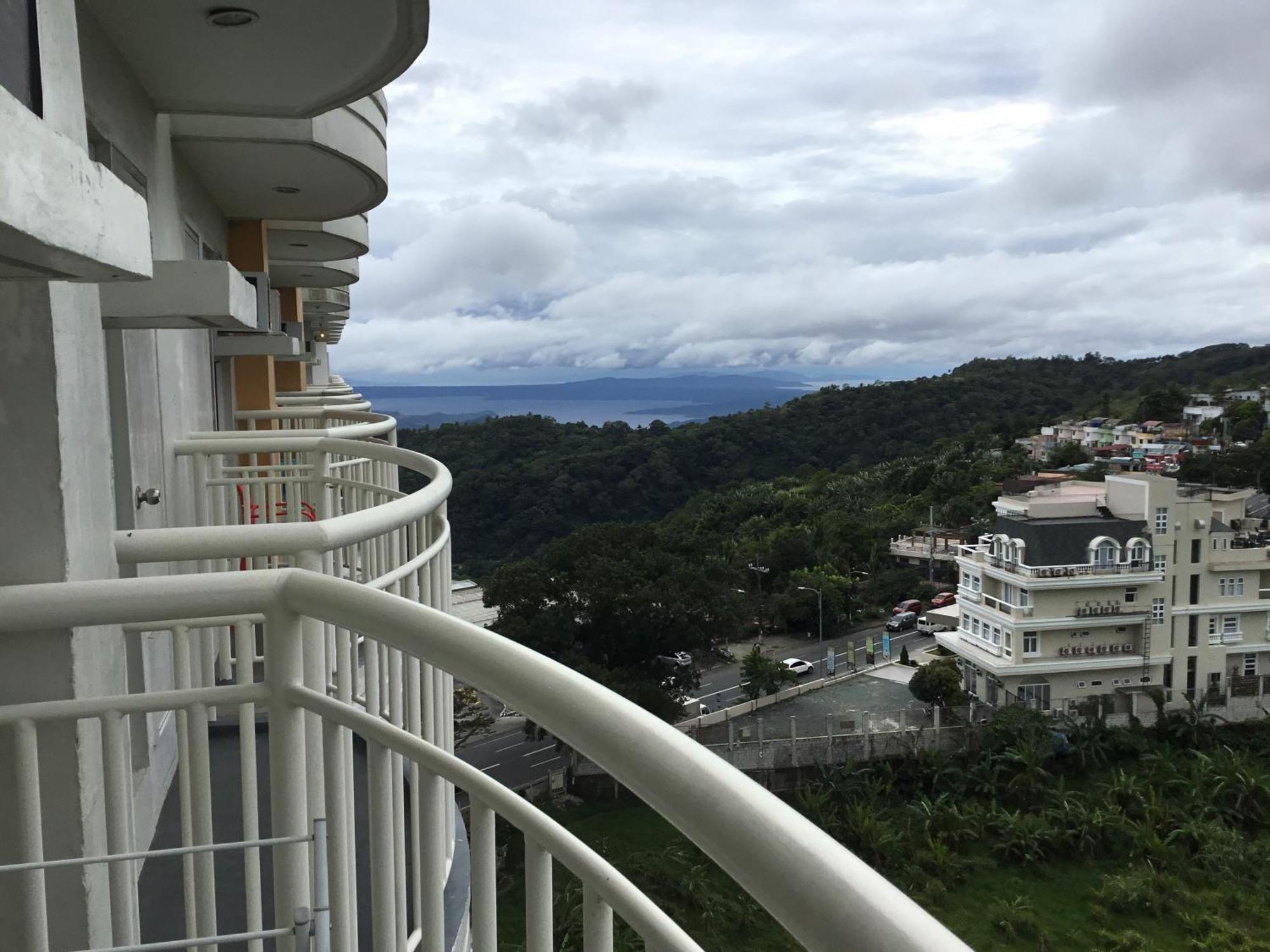 Condo With Free Swimming Pool & Viewing Deck Tagaytay City Phòng bức ảnh